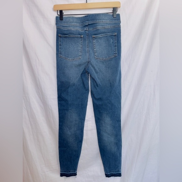 Spanx Medium Wash Distressed Ankle Skinny Jeans size small - Picture 7 of 7